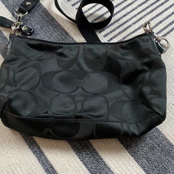 Coach crossbody purse - Picture 2 of 7